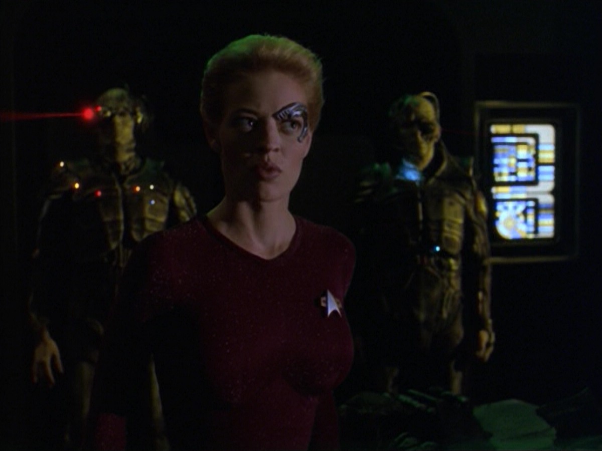 ariane179254_StarTrekVoyager_5x15_5x16_DarkFrontier_2387.jpg