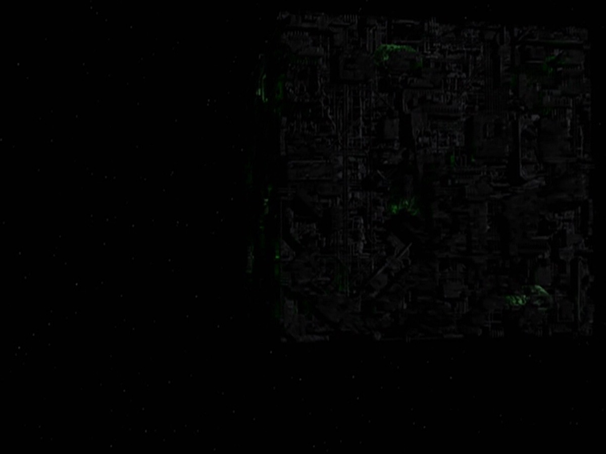 ariane179254_StarTrekVoyager_5x15_5x16_DarkFrontier_2427.jpg