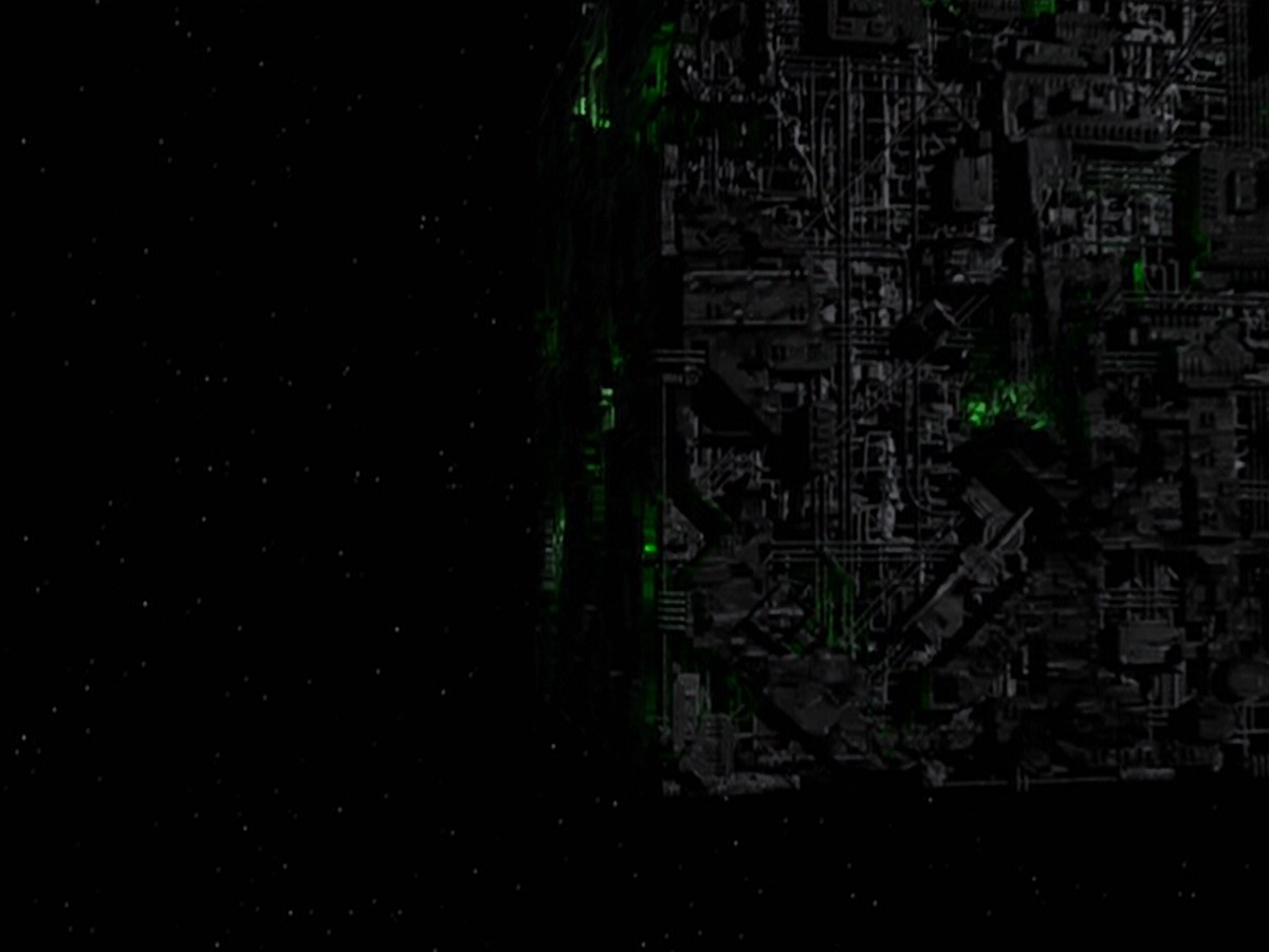 ariane179254_StarTrekVoyager_5x15_5x16_DarkFrontier_2429.jpg