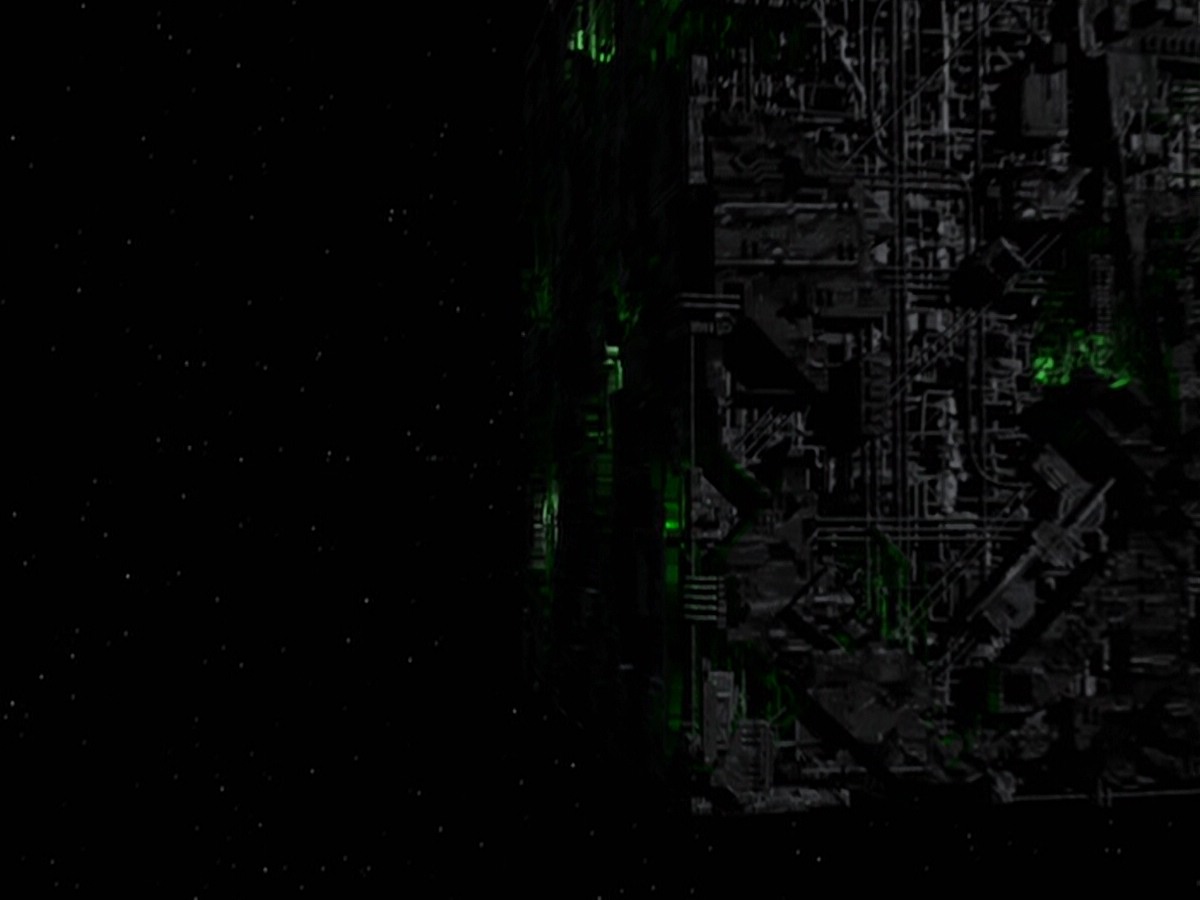 ariane179254_StarTrekVoyager_5x15_5x16_DarkFrontier_2430.jpg