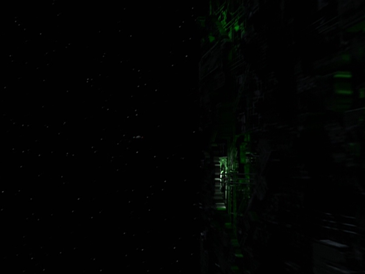 ariane179254_StarTrekVoyager_5x15_5x16_DarkFrontier_2434.jpg