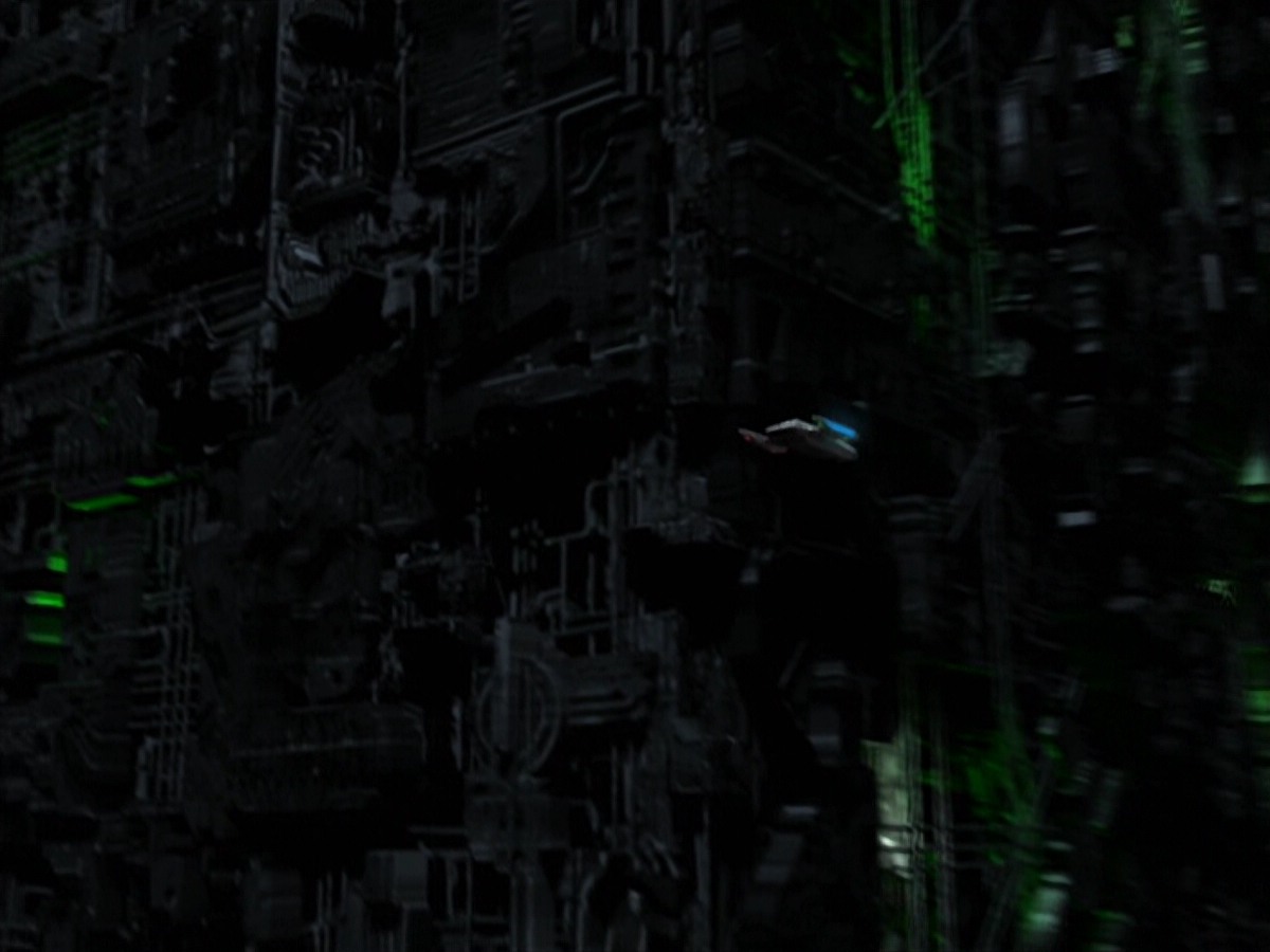 ariane179254_StarTrekVoyager_5x15_5x16_DarkFrontier_2439.jpg