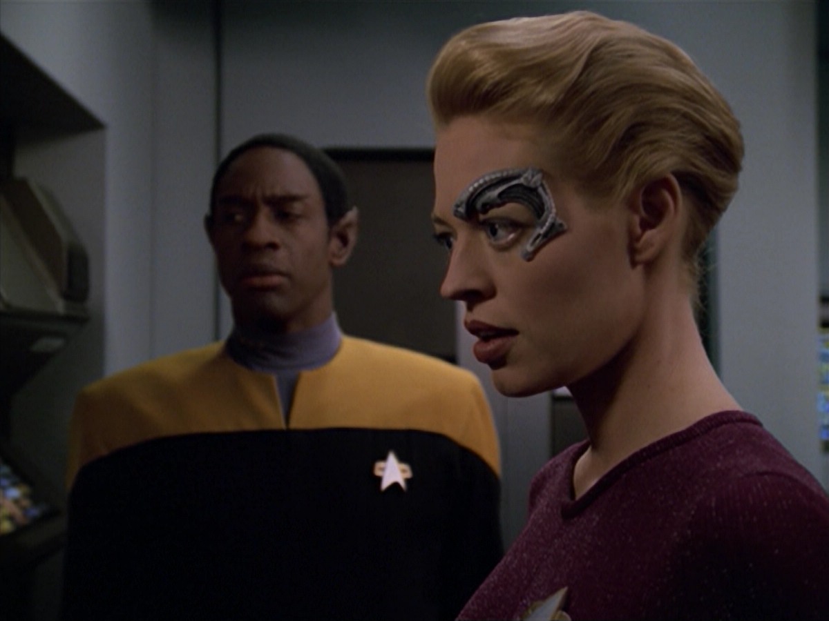 ariane179254_StarTrekVoyager_5x15_5x16_DarkFrontier_2593.jpg