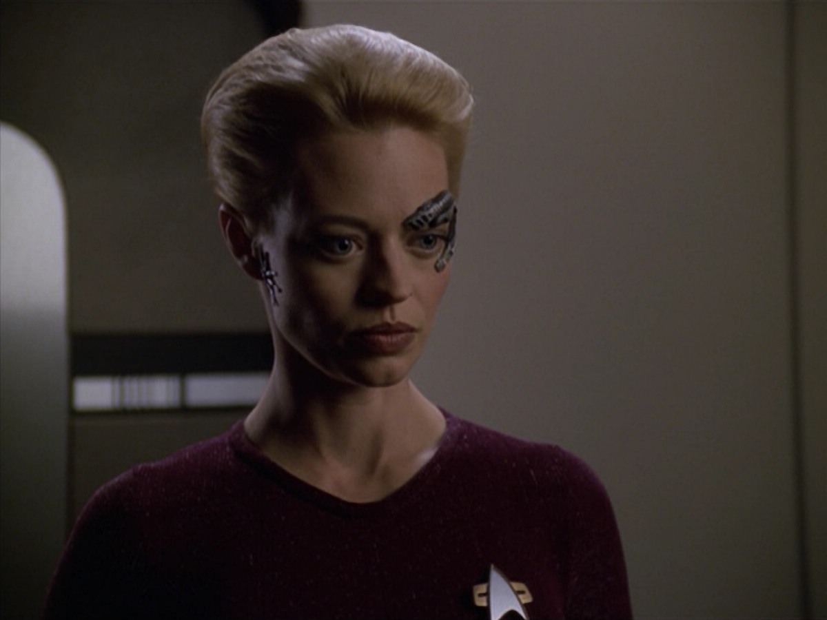ariane179254_StarTrekVoyager_5x15_5x16_DarkFrontier_2698.jpg