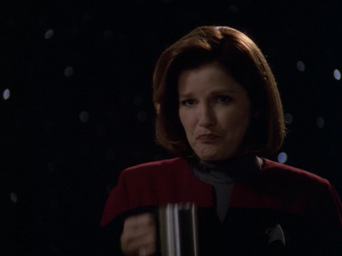 ariane179254_StarTrekVoyager_5x15_5x16_DarkFrontier_2706.jpg