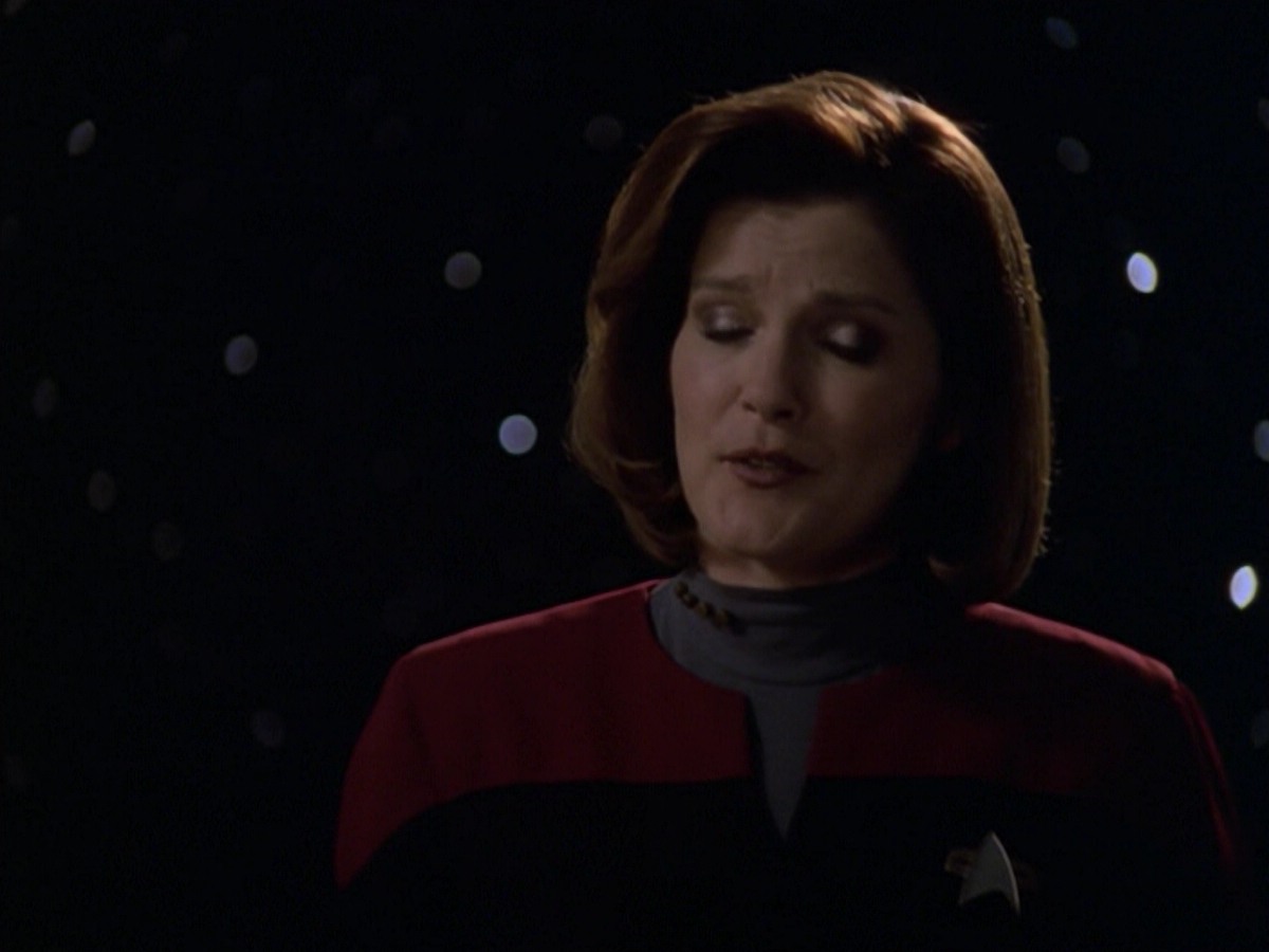 ariane179254_StarTrekVoyager_5x15_5x16_DarkFrontier_2743.jpg