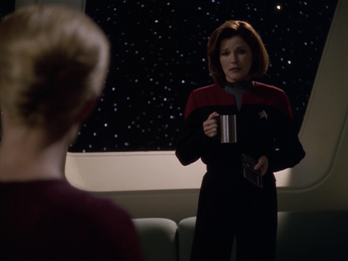 ariane179254_StarTrekVoyager_5x15_5x16_DarkFrontier_2753.jpg