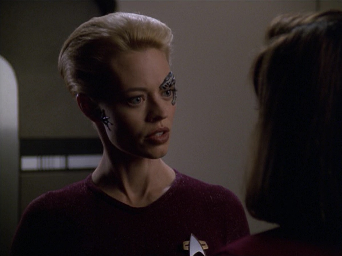 ariane179254_StarTrekVoyager_5x15_5x16_DarkFrontier_2771.jpg