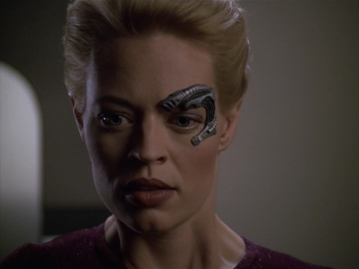ariane179254_StarTrekVoyager_5x15_5x16_DarkFrontier_2786.jpg