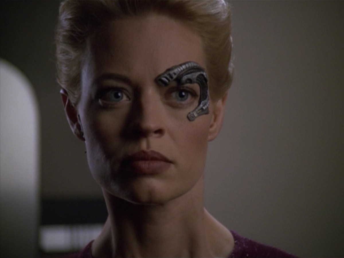 ariane179254_StarTrekVoyager_5x15_5x16_DarkFrontier_2787.jpg