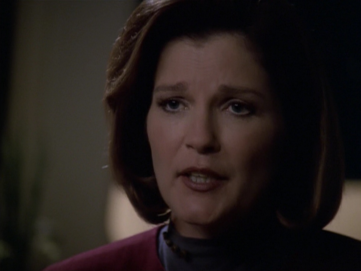 ariane179254_StarTrekVoyager_5x15_5x16_DarkFrontier_2795.jpg