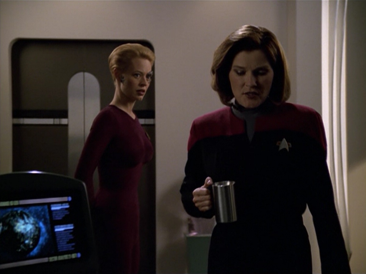ariane179254_StarTrekVoyager_5x15_5x16_DarkFrontier_2839.jpg