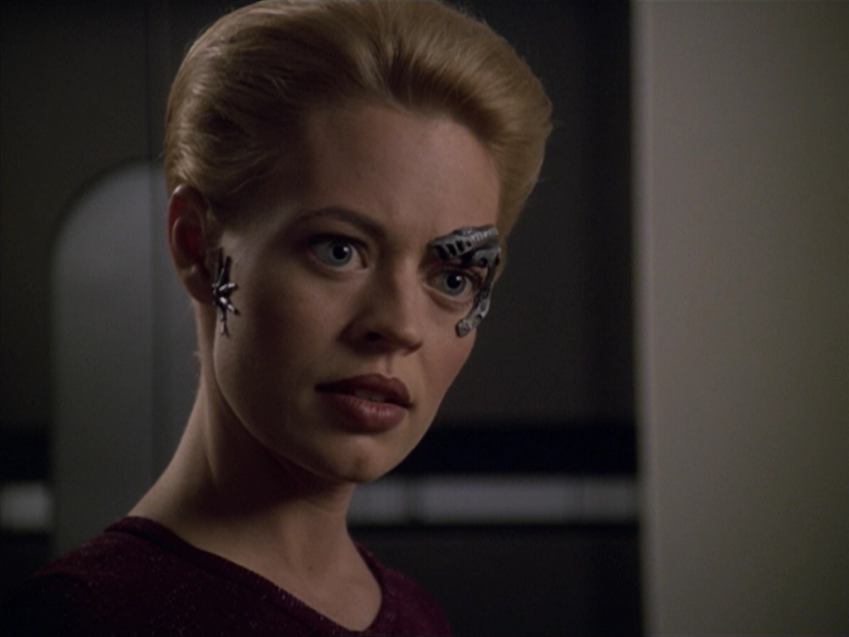 ariane179254_StarTrekVoyager_5x15_5x16_DarkFrontier_2901.jpg