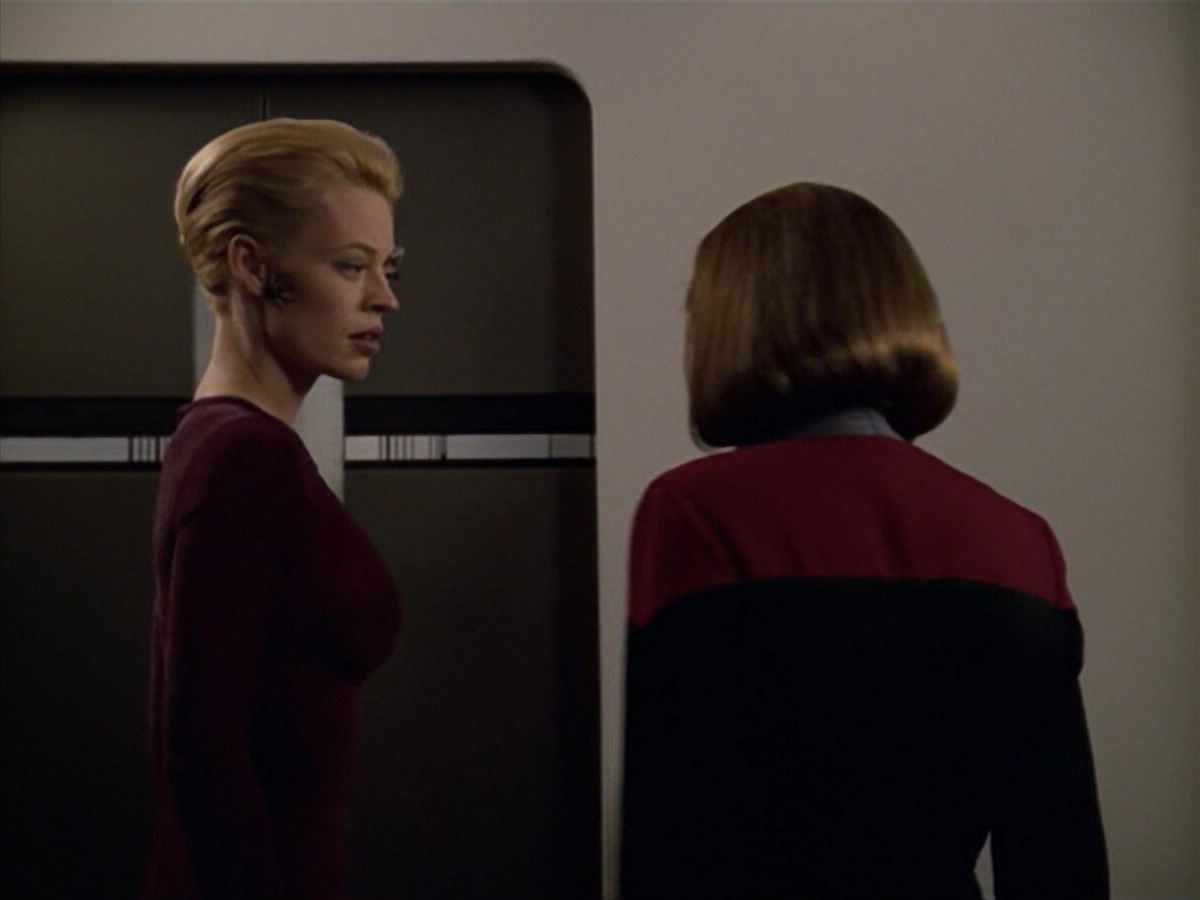 ariane179254_StarTrekVoyager_5x15_5x16_DarkFrontier_2944.jpg