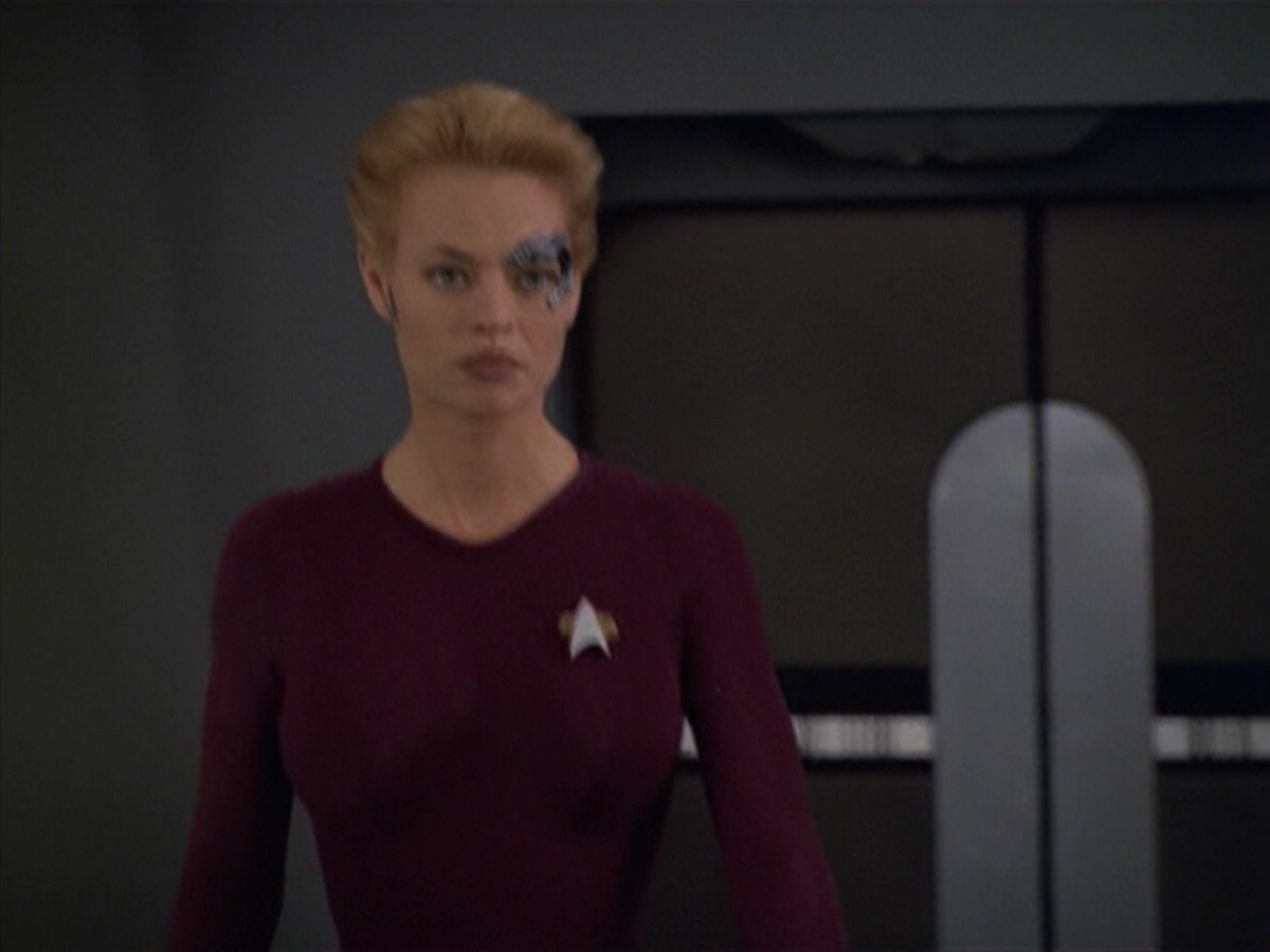 ariane179254_StarTrekVoyager_5x15_5x16_DarkFrontier_2974.jpg