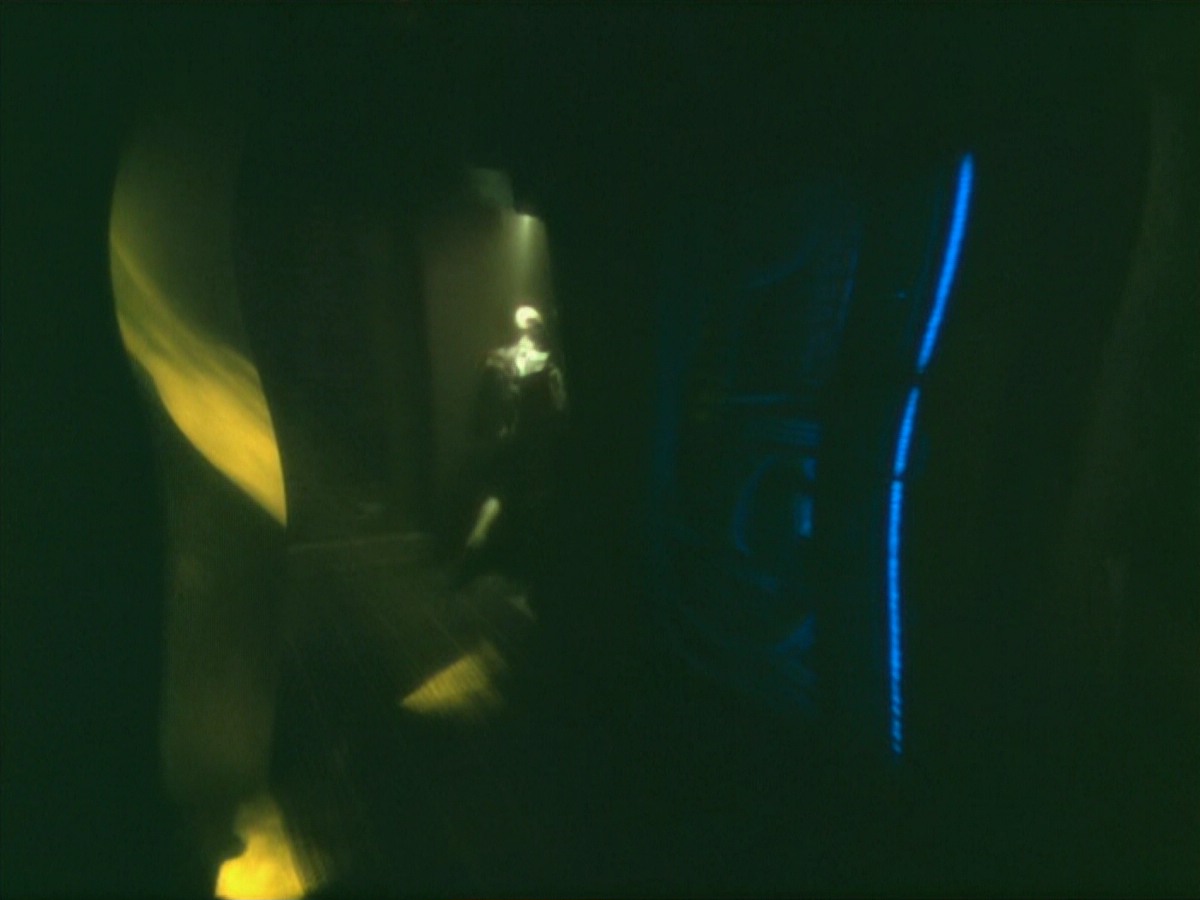 ariane179254_StarTrekVoyager_5x15_5x16_DarkFrontier_3007.jpg