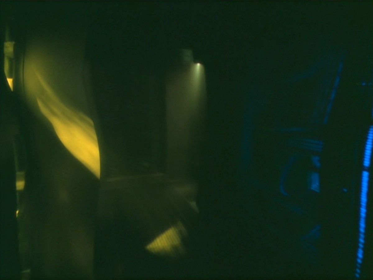 ariane179254_StarTrekVoyager_5x15_5x16_DarkFrontier_3008.jpg