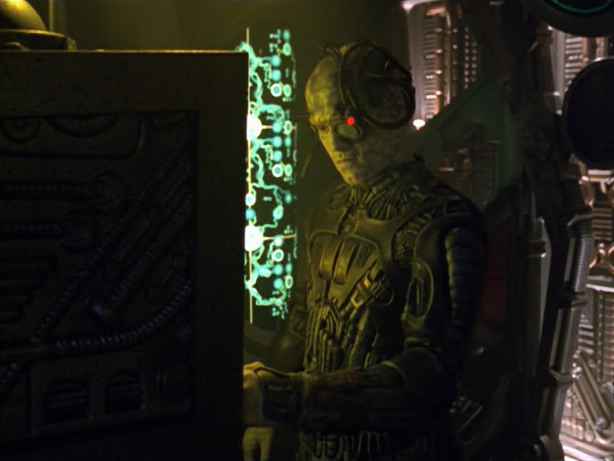 ariane179254_StarTrekVoyager_5x15_5x16_DarkFrontier_3024.jpg