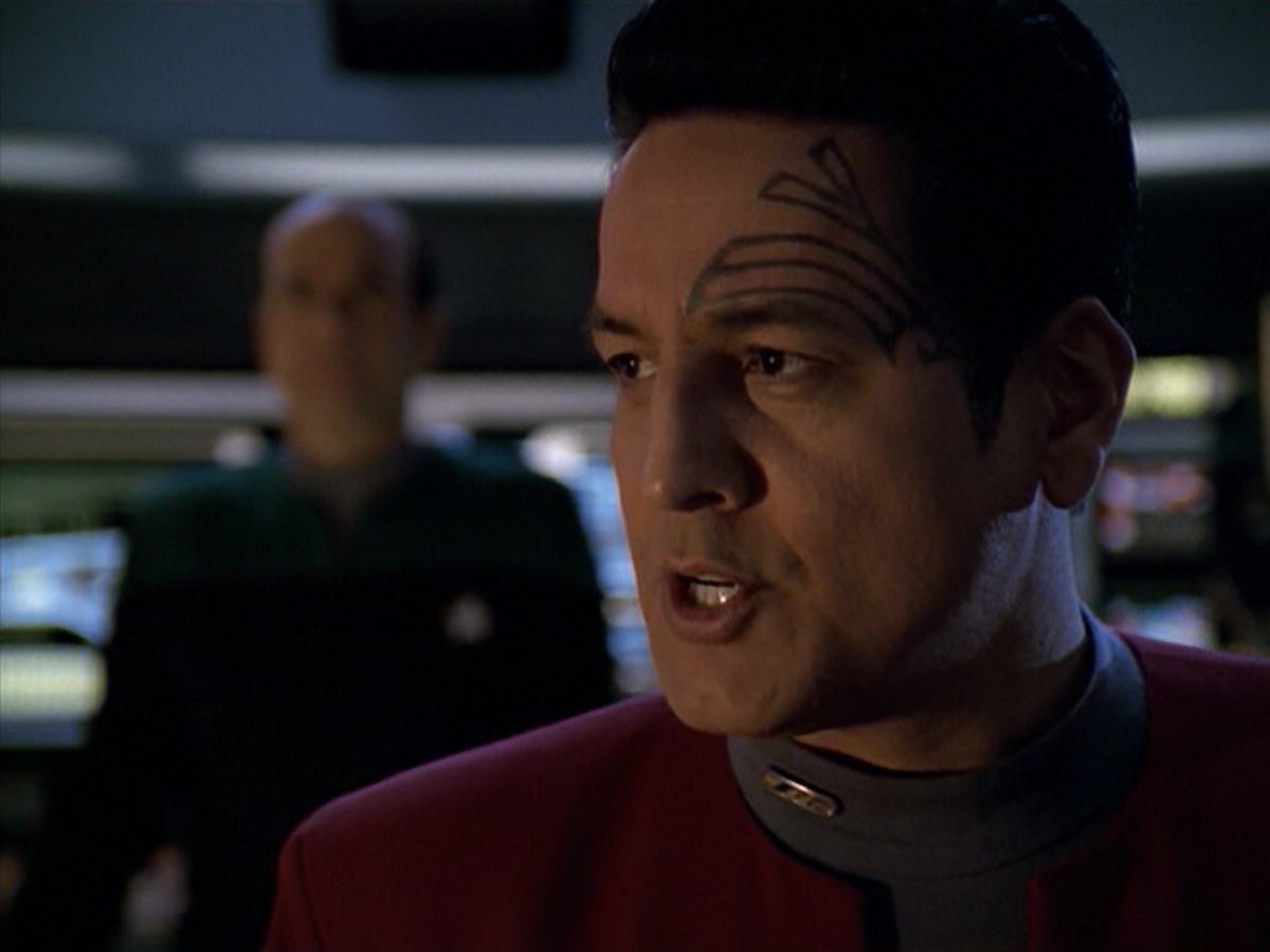 ariane179254_StarTrekVoyager_5x15_5x16_DarkFrontier_3116.jpg