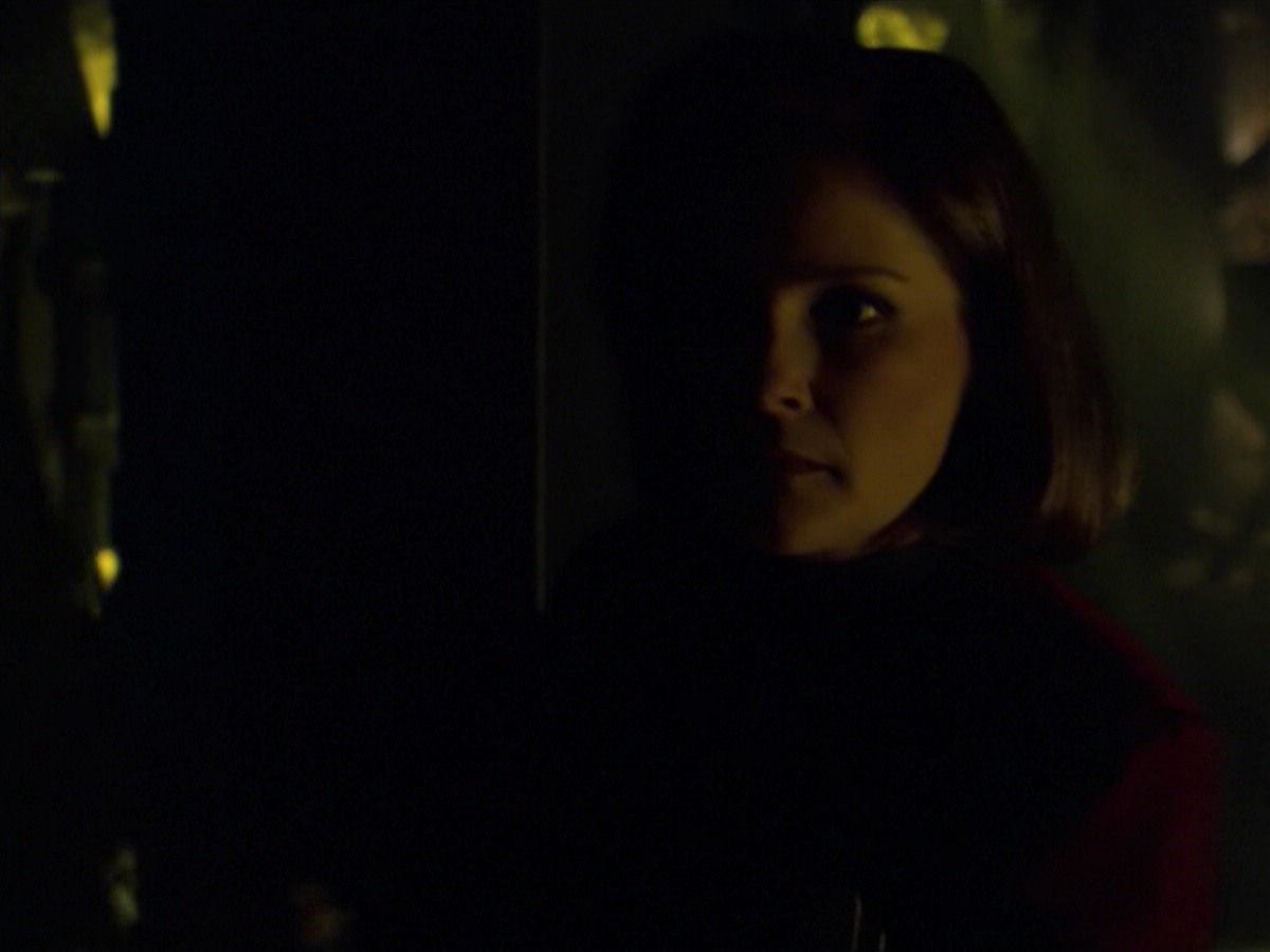 ariane179254_StarTrekVoyager_5x15_5x16_DarkFrontier_3206.jpg