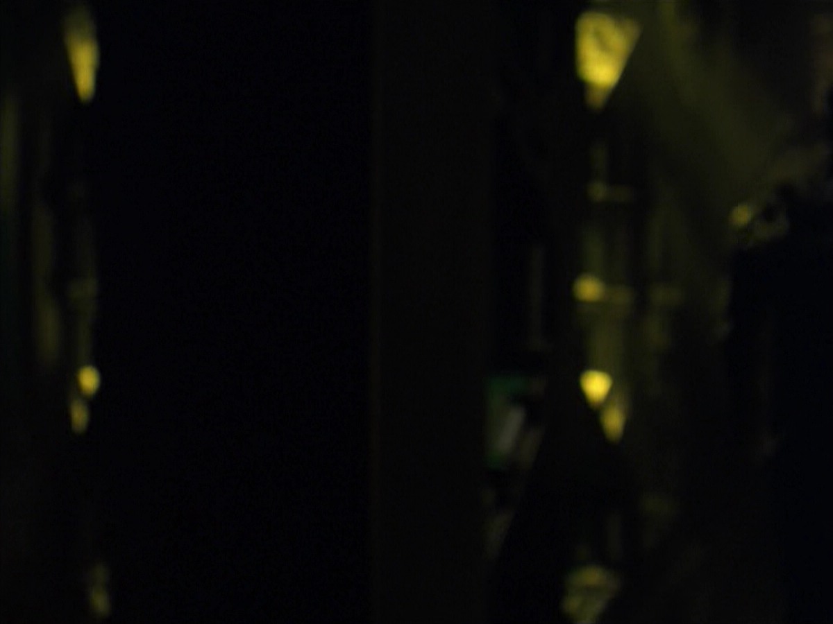 ariane179254_StarTrekVoyager_5x15_5x16_DarkFrontier_3209.jpg