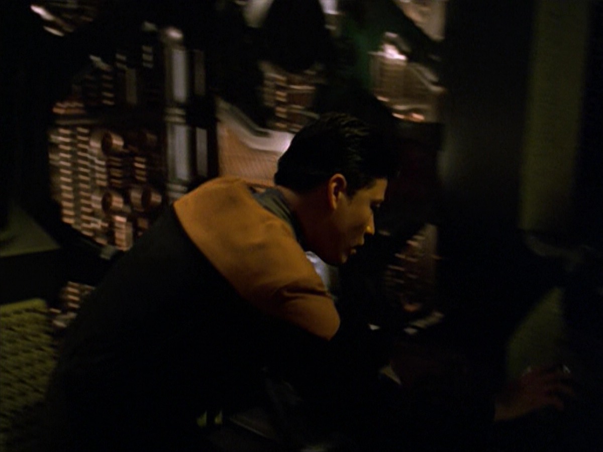 ariane179254_StarTrekVoyager_5x15_5x16_DarkFrontier_3267.jpg