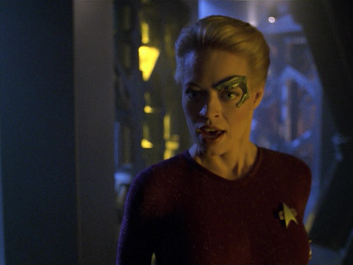 ariane179254_StarTrekVoyager_5x15_5x16_DarkFrontier_3339.jpg