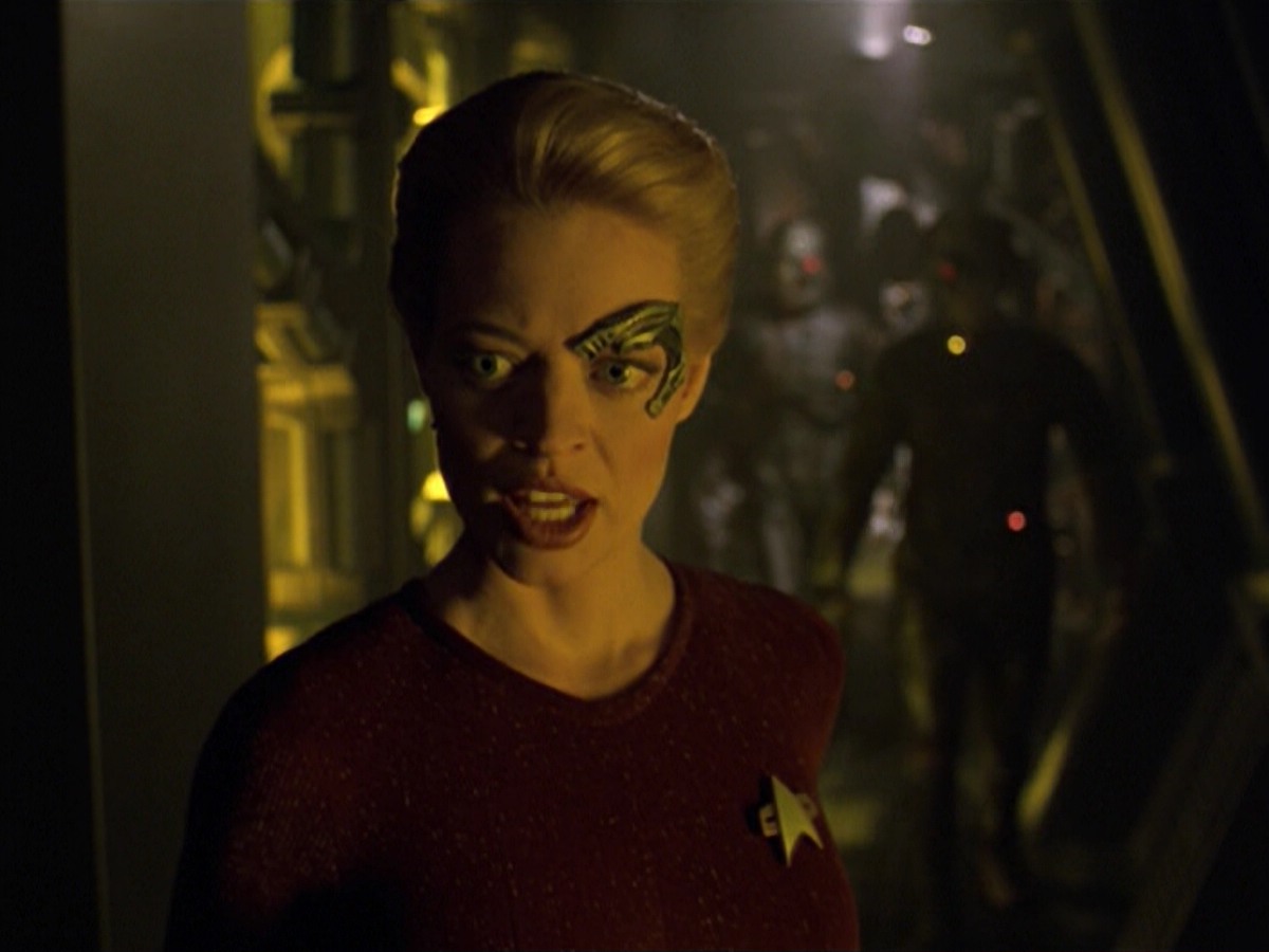 ariane179254_StarTrekVoyager_5x15_5x16_DarkFrontier_3381.jpg