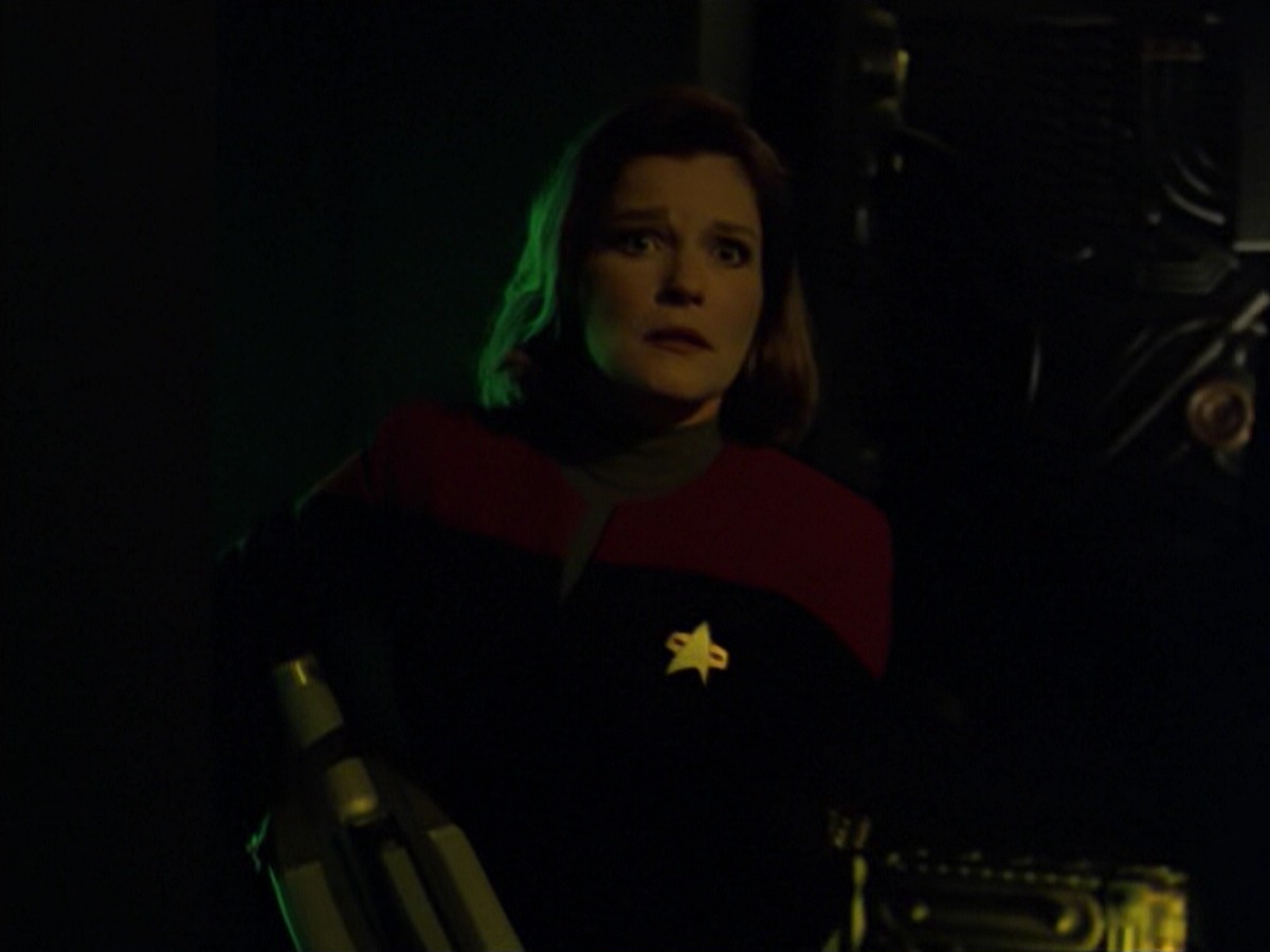 ariane179254_StarTrekVoyager_5x15_5x16_DarkFrontier_3392.jpg