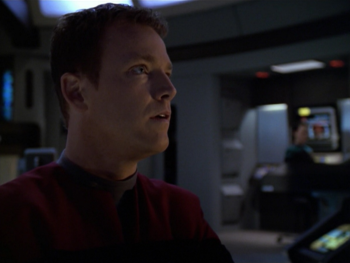 ariane179254_StarTrekVoyager_5x15_5x16_DarkFrontier_3474.jpg