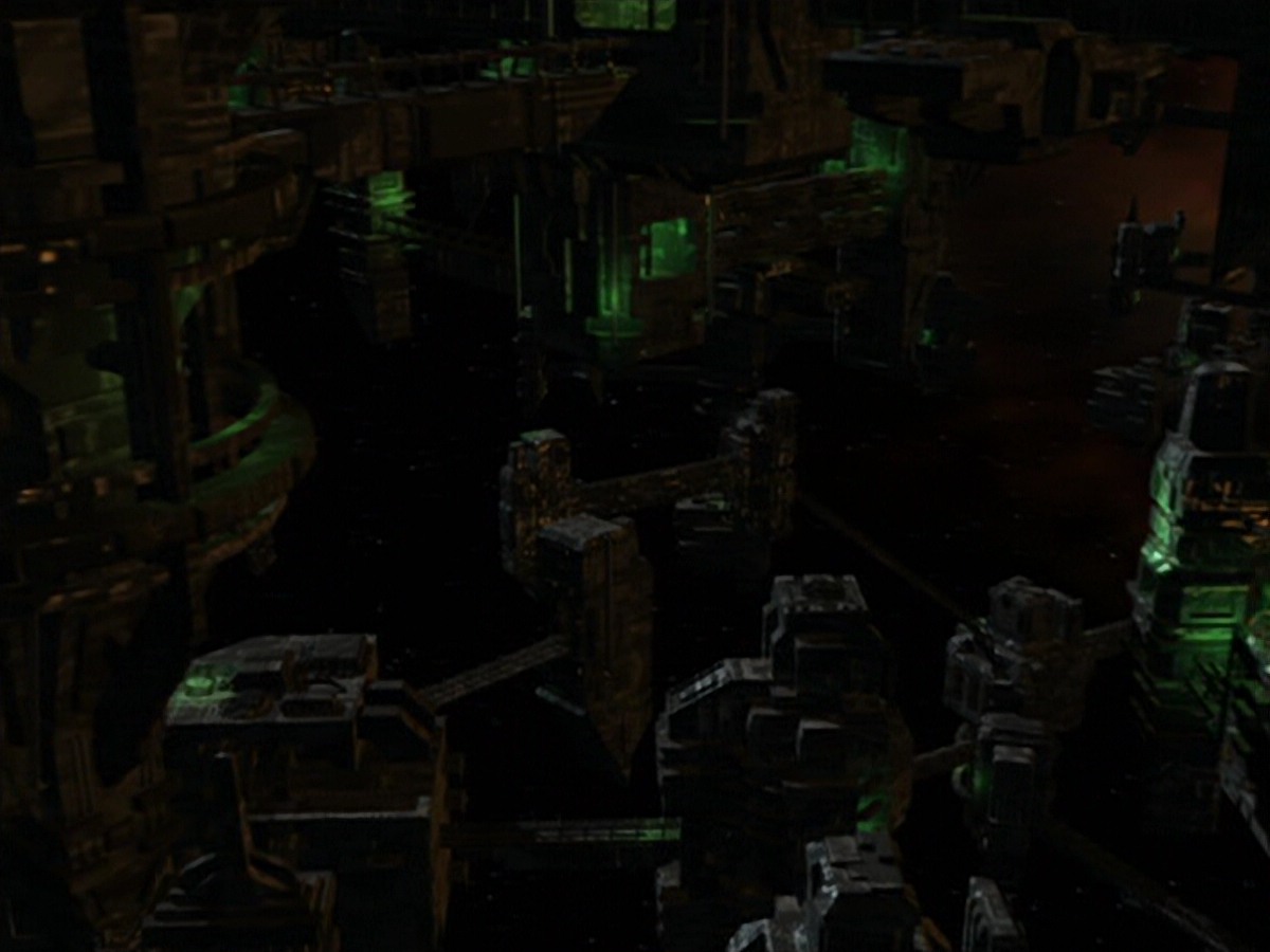 ariane179254_StarTrekVoyager_5x15_5x16_DarkFrontier_3515.jpg