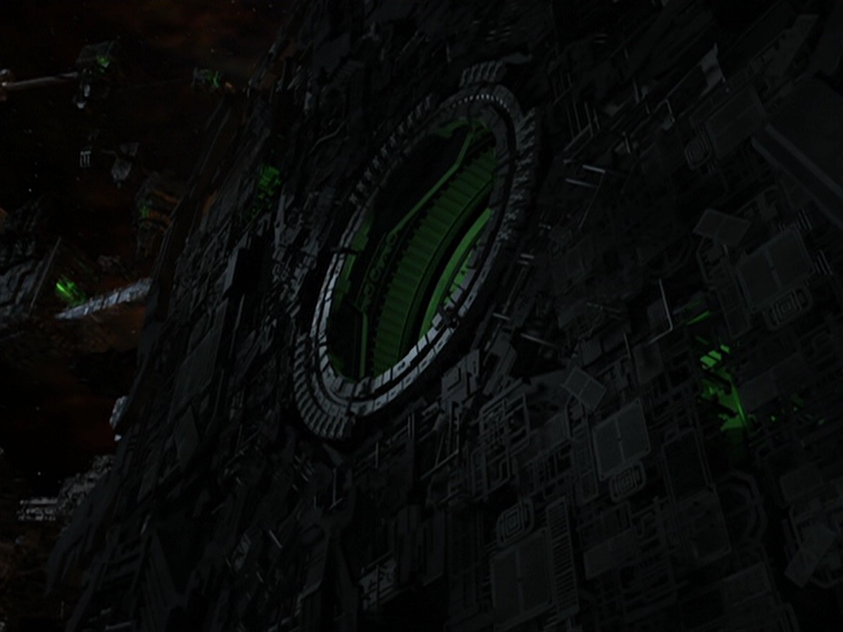 ariane179254_StarTrekVoyager_5x15_5x16_DarkFrontier_3536.jpg
