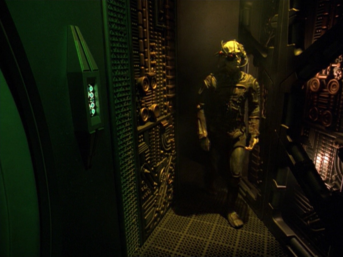 ariane179254_StarTrekVoyager_5x15_5x16_DarkFrontier_3537.jpg