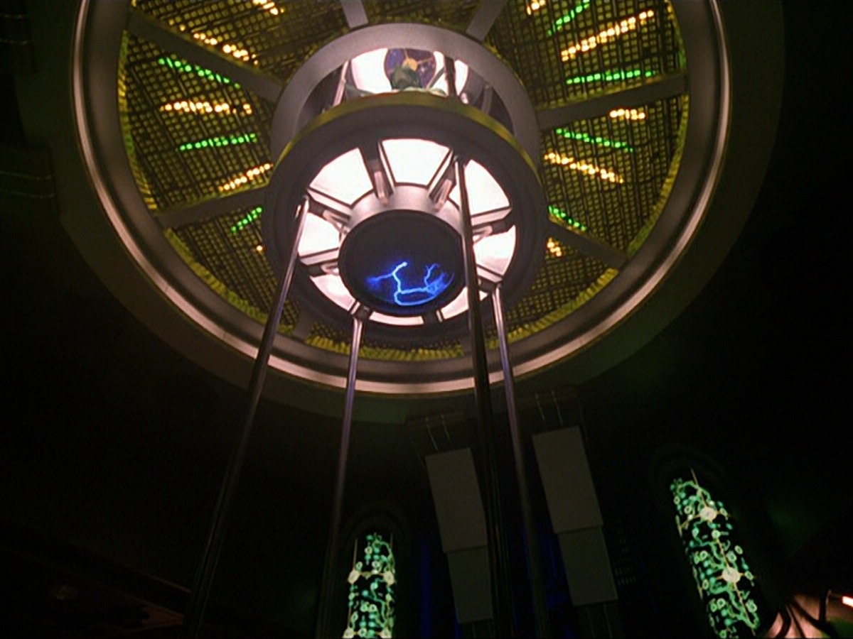 ariane179254_StarTrekVoyager_5x15_5x16_DarkFrontier_3576.jpg