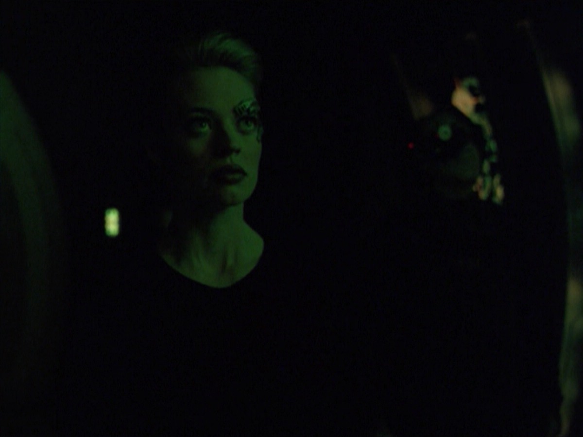 ariane179254_StarTrekVoyager_5x15_5x16_DarkFrontier_3582.jpg