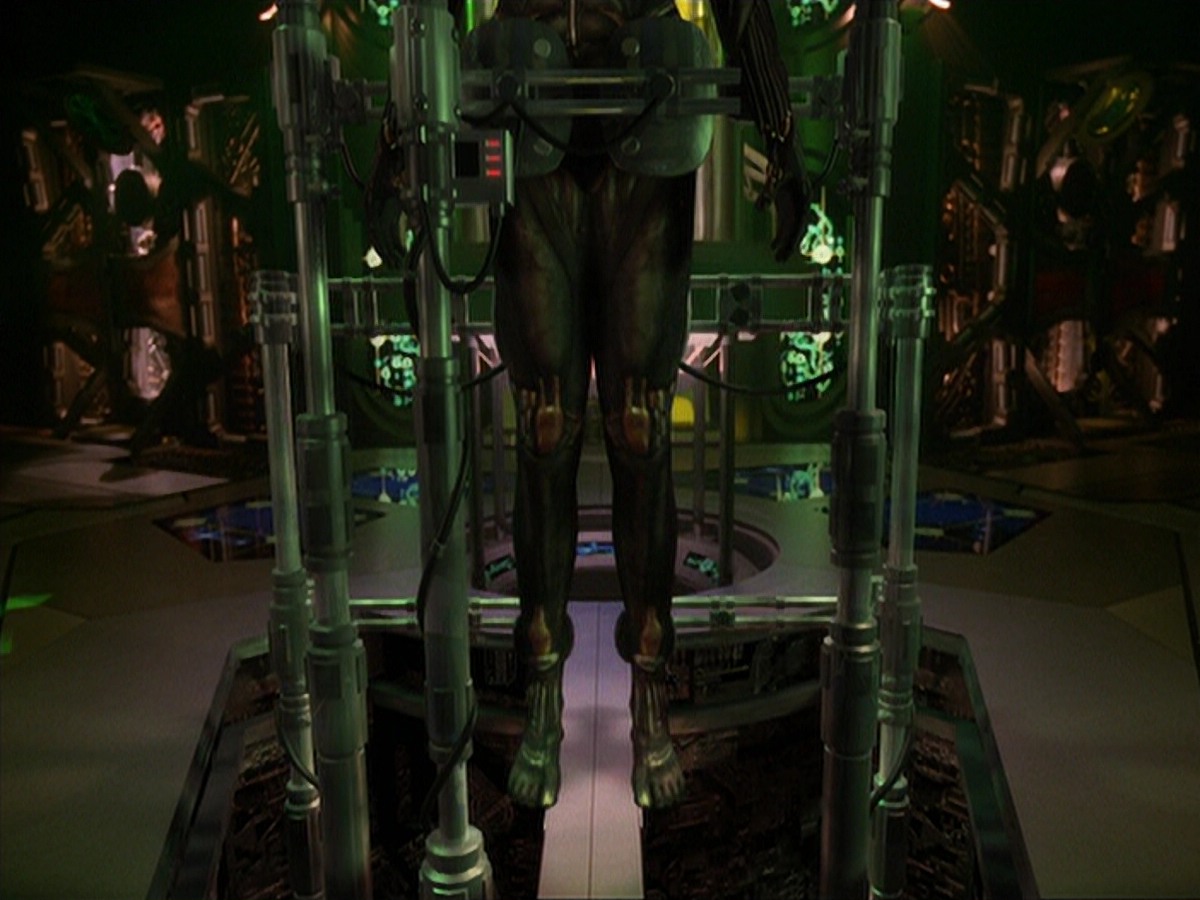 ariane179254_StarTrekVoyager_5x15_5x16_DarkFrontier_3602.jpg