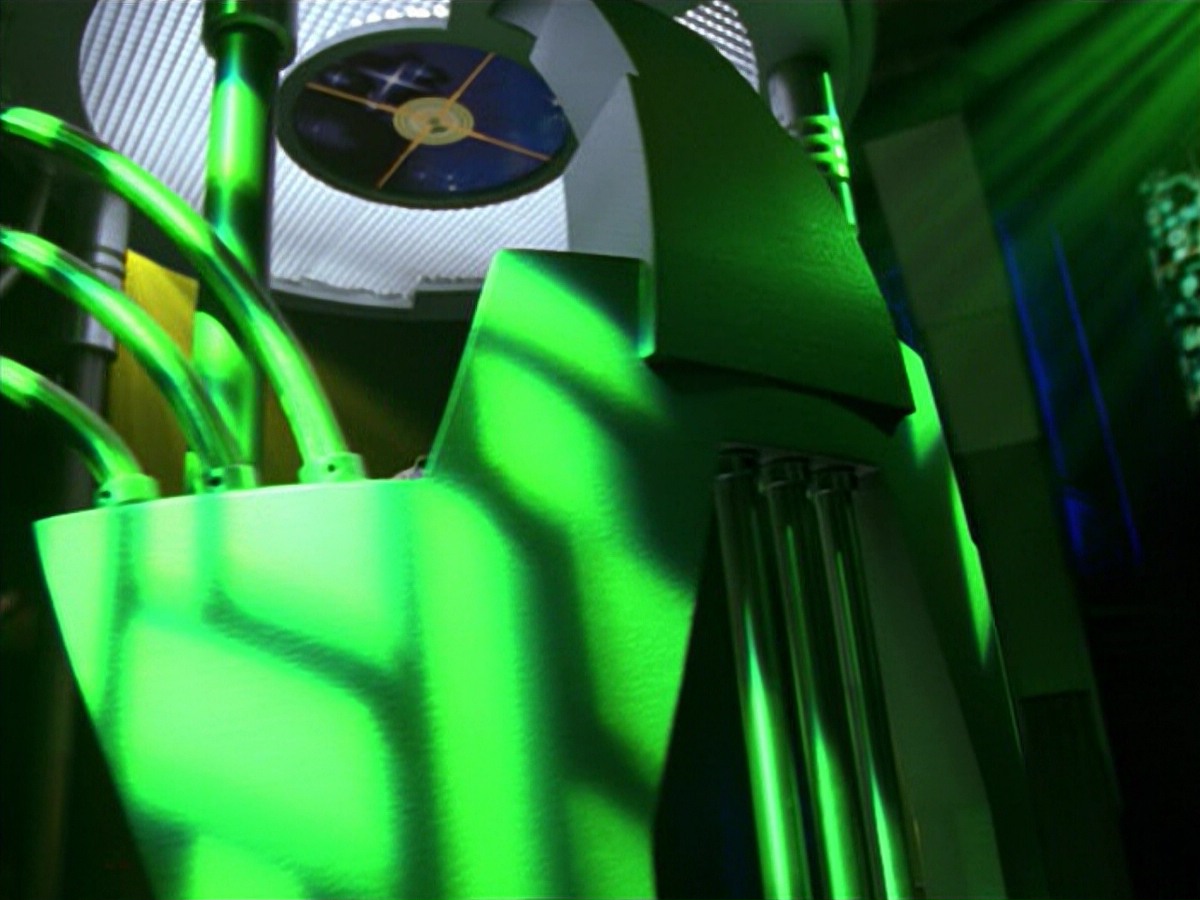 ariane179254_StarTrekVoyager_5x15_5x16_DarkFrontier_3638.jpg