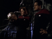 Filename=ariane179254_StarTrekVoyager_5x15_5x16_DarkFrontier_0436.jpg
Filesize=130KiB
Dimensions=1200x900
Date added=Apr 01, 2016 ariane179254_StarTrekVoyager_5x15_5x16_DarkFrontier_0436.jpg