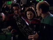 ariane179254_StarTrekVoyager_5x15_5x16_DarkFrontier_0514.jpg