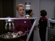 ariane179254_StarTrekVoyager_5x15_5x16_DarkFrontier_0691.jpg