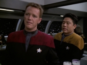 ariane179254_StarTrekVoyager_5x15_5x16_DarkFrontier_0694.jpg