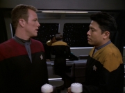 ariane179254_StarTrekVoyager_5x15_5x16_DarkFrontier_0707.jpg