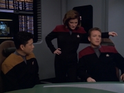 ariane179254_StarTrekVoyager_5x15_5x16_DarkFrontier_0838.jpg