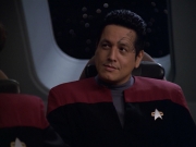 ariane179254_StarTrekVoyager_5x15_5x16_DarkFrontier_0859.jpg