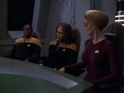 ariane179254_StarTrekVoyager_5x15_5x16_DarkFrontier_0877.jpg
