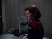 ariane179254_StarTrekVoyager_5x15_5x16_DarkFrontier_1057.jpg