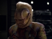 ariane179254_StarTrekVoyager_5x15_5x16_DarkFrontier_1152.jpg
