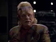 ariane179254_StarTrekVoyager_5x15_5x16_DarkFrontier_1155.jpg
