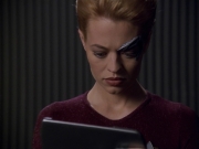 ariane179254_StarTrekVoyager_5x15_5x16_DarkFrontier_1208.jpg