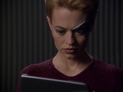 ariane179254_StarTrekVoyager_5x15_5x16_DarkFrontier_1209.jpg